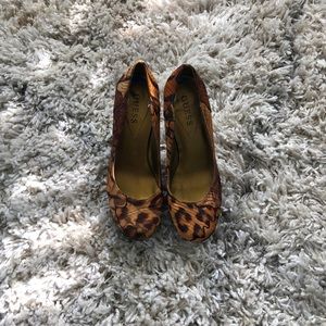 Animal print Guess high heels sexy and fun